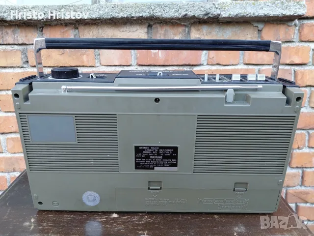 Продавам Ретро Касетофон ( JVC RC-717LB JAPAN ) , снимка 3 - Радиокасетофони, транзистори - 56041156