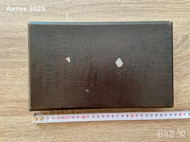 Винтидж англиски комплект от 12 ножа за маса с дръжки от естествена кост в оригинален калъф, снимка 7 - Антикварни и старинни предмети - 50550659