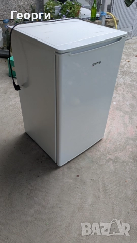 Хладилник с фризерна част Gorenje 96л А+, снимка 4 - Хладилници - 51790443