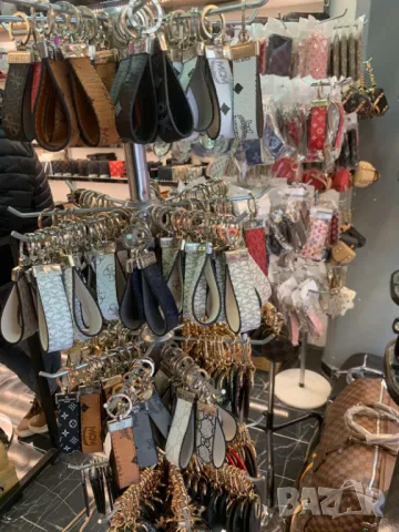 ключодържатели guess gucci louis vuitton