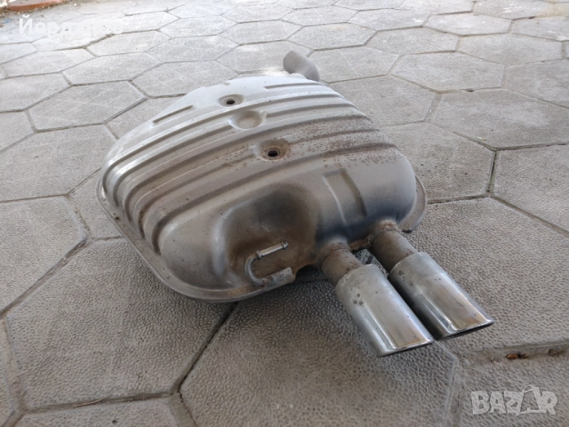 Продава се оригинално крайно гърне за BMW E60 бензин , снимка 2 - Части - 51857847