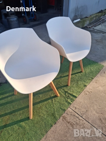 Столове  - комплект от 2 броя- Нови 