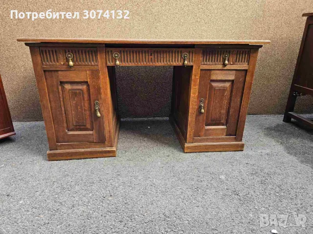 Ретро бюро в перфектно състояние (материал дъб)