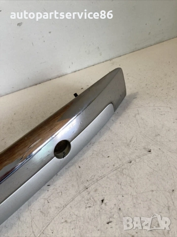 Номерна табела на заден капак заден сребриста хром за KIA Sorento (2009) 92500-3E5, снимка 2 - Части - 53322527