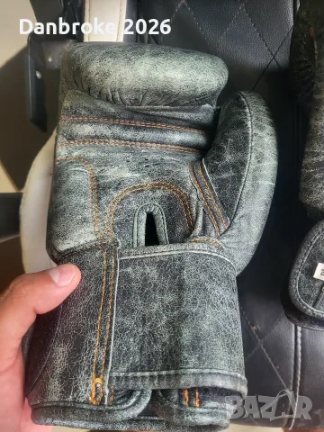 Fairtex handmade ръкавици и каска venum, снимка 3 - Спортна екипировка - 55710115
