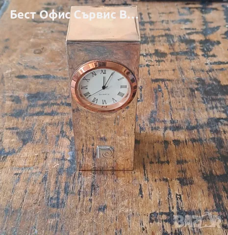 часовник за маса бюро Пиер Карден Pierre Cardin сребърен с пръстен за циферблат от розово злато, снимка 3 - Други ценни предмети - 48792166