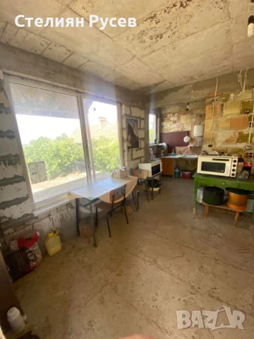 интересна къща / вила в с. Айдемир, Татарица, ул. ”Снежанка” 8, последната пресечка под *трите П* . , снимка 15 - Къщи - 50945348