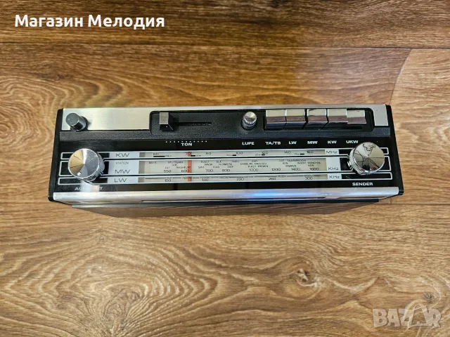 Радио Universum TR 2334 – Немска транзисторна класика в отлично състояние (1970s), снимка 3 - Радиокасетофони, транзистори - 55809876
