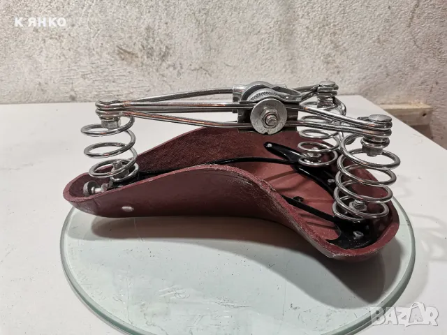 Мото седалка, резервоари, снимка 3 - Мотоциклети и мототехника - 48888685