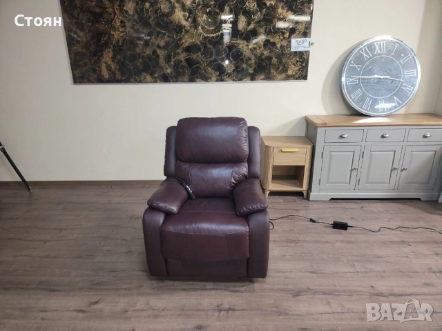 Кожен фотьойл цвят бордо с електрически релаксиращ механизъм