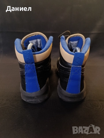 Дамски сникърси Nike, снимка 8 - Маратонки - 52023035