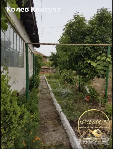 едноетажна къща село Сталево , снимка 2 - Къщи - 55938706