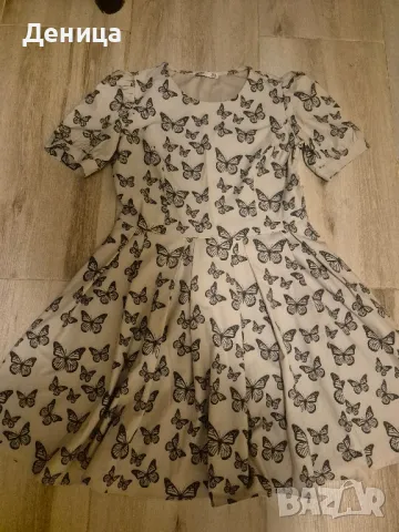 кокетна дамска рокля