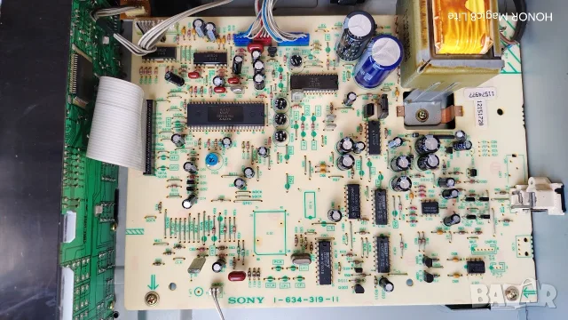 Компакт диск плеър Sony CDR-590 с два реални 16 битови R-2R Burr-Brown PCM56P DAC-а ., снимка 7 - Аудиосистеми - 55863687