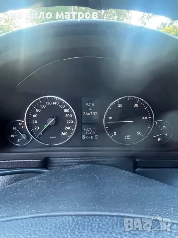 Мерцедес С220/ 150к.с. / 2004 г. , снимка 10 - Автомобили и джипове - 55983072