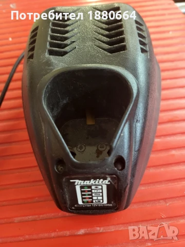 Зарядно макита / реплика/ 12 волта