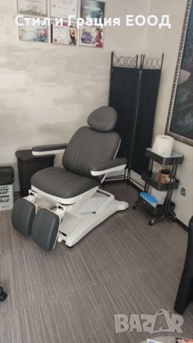 Стол за педикюр SONIA - Minka (3 мотора) - бял 179 х 61/84,5 х 61/105 см, снимка 14 - Педикюр и маникюр - 40084024