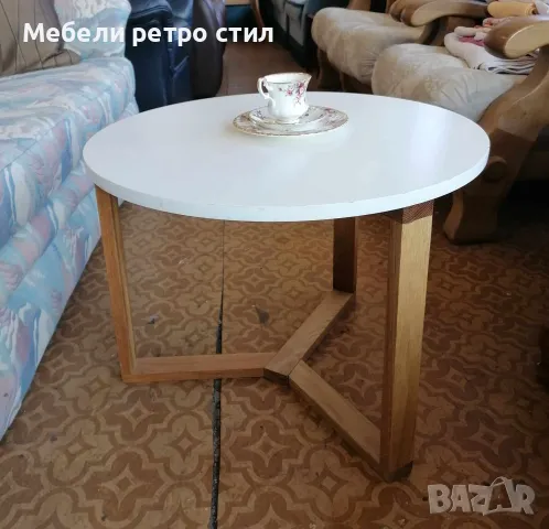 Бяла и елегантна масичка за кафе за вашето жилищно и офис пространство. 