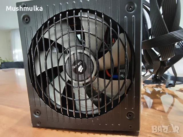 Продавам работещо захранване Corsair RM650 (80 Plus Gold), снимка 7 - Захранвания и кутии - 56244896