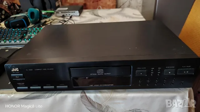 Компакт диск плеър JVC XL-Z232, снимка 2 - Аудиосистеми - 55779058