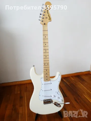 Електрическа китара Squier AFFINITY Страт 2021, снимка 1 - Китари - 49232768