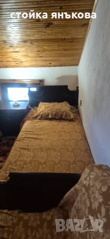 Продавам две масивни единични легла с матраци и шкаф, снимка 14 - Спални и легла - 46318475