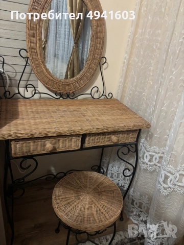 Тоалетка с табуретка, снимка 3 - Тоалетки - 55973913
