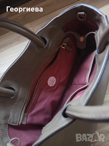 Дамска чанта Coccinelle, снимка 3 - Чанти - 51032533