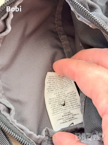 Nike чанта през рамо – черна (компактна), снимка 4 - Чанти - 53679992