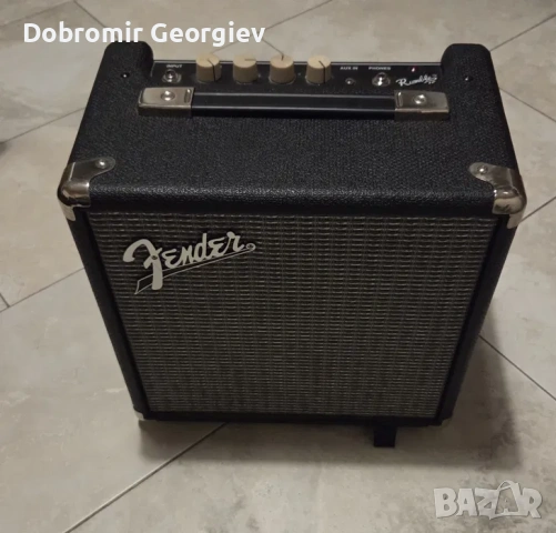 Fender Rumble 15 бас комбо усилвател - отлично състояние, снимка 4 - Ресийвъри, усилватели, смесителни пултове - 53540294