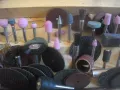НОВ НЕМСКИ ОРИГИНАЛЕН КОМПЛЕКТ АКСЕСОАРИ ЗА МАШИНА МИНИ ДРЕЛКА ШЛИФОВАЛКА ПРАВ ШЛАЙФ НАД 100 БРОЯ , снимка 1