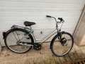 Градски велосипед CALVIN – 28 цола, с багажник + резервни части, снимка 1