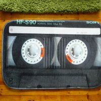 13.1 Килимче аудиокасета audio tape касетофон касетка стерео, снимка 1 - Декорация за дома - 40741708