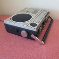  Vintage SONY  CFM 31S- Радиокасетофон ,1977, снимка 10 - Радиокасетофони, транзистори - 41350641