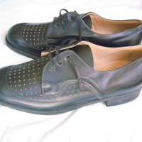 Продавам    мъжки   обувки    номер  41-ви. Колекционерска    класика   от  1975 г., снимка 3 - Официални обувки - 41551153