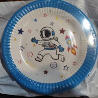 6 бр Космонавт Астронавт Космос парти чинии чинийки, снимка 1 - Чинии - 34812089