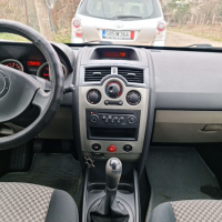 Renault megane 1.4, снимка 15 - Автомобили и джипове - 44573550