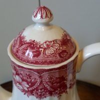 Английски порцеланов чайник Old Castle , снимка 3 - Аксесоари за кухня - 38767440