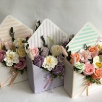 Пликове със сухи и сапунени цветя, снимка 1 - Подаръци за жени - 41926021