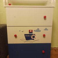Детско шкафче с три чекмеджета и плот за повиване на бебета, снимка 7 - Мебели за детската стая - 41738657
