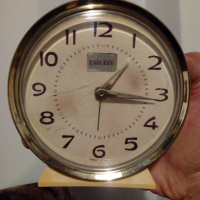 Антикварен механичен будилник,настолен часовник, снимка 1 - Антикварни и старинни предмети - 36199086