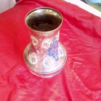 Красива метална ваза , снимка 1 - Антикварни и старинни предмети - 41970343