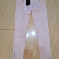 Нов панталон MOHITO, снимка 1 - Панталони - 41821260