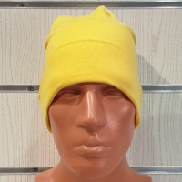 Нова мъжка зимна шапка с подгъв в жълт цвят, снимка 1 - Шапки - 39325389