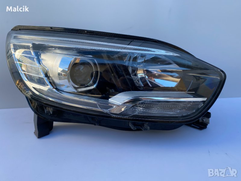Оригинален десен фар Hella за RENAULT SCENIC IV 2016-2020г., снимка 1