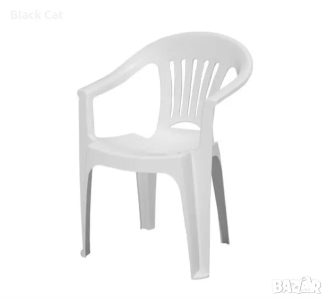 Пластмасови столове и маса, снимка 1