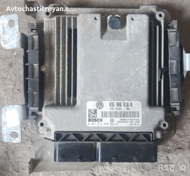 Компютър двигател Vw Golf 5 1.9tdi - 03G 906 016 R, снимка 1