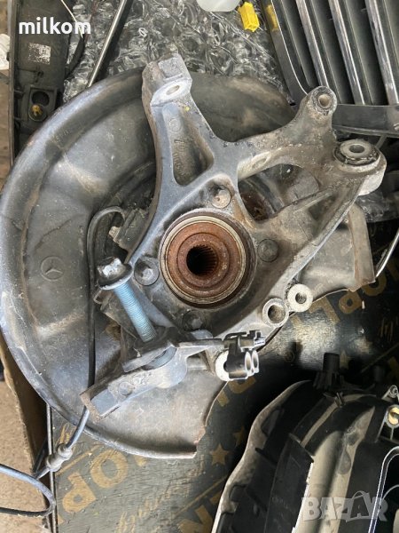 Заден шенкел мерцедес Е класа w211 , снимка 1