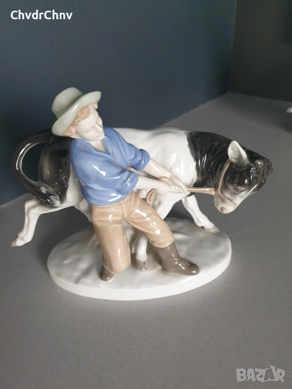 GDR Lippelsdorf статуетка 22см/ГДР стара немска порцеланова фигура на селянин с крава, снимка 1