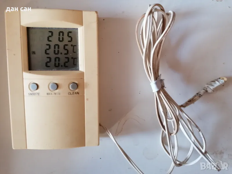 Метростанция двоен термометър  час аларма , снимка 1